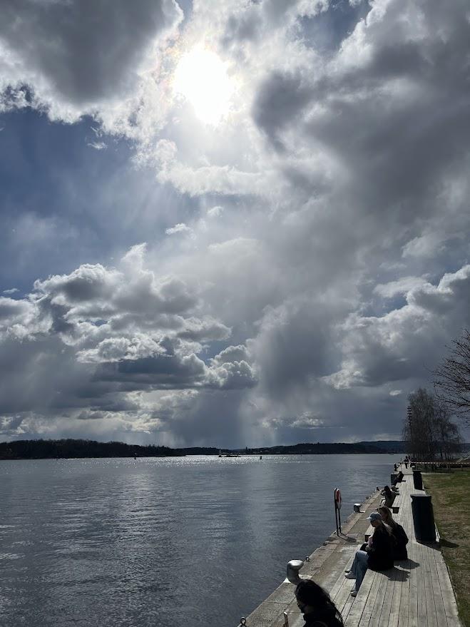 /static/gallery/view/oslo_light_from_haven.jpg